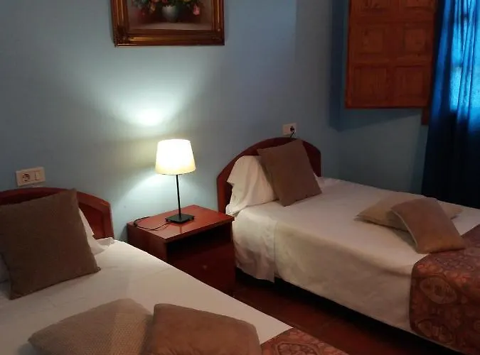 Hotel L'ermita Casa Ripo 3*