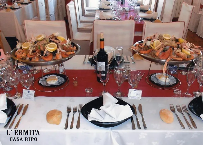 Hotel L'ermita Casa Ripo